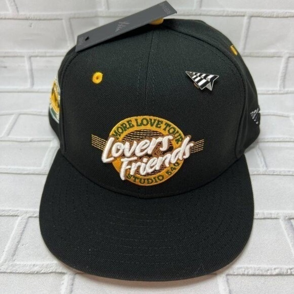 Paper Planes Lovers Friends Roc Nation Jay Z Hat Snapback Cap Black with Pin